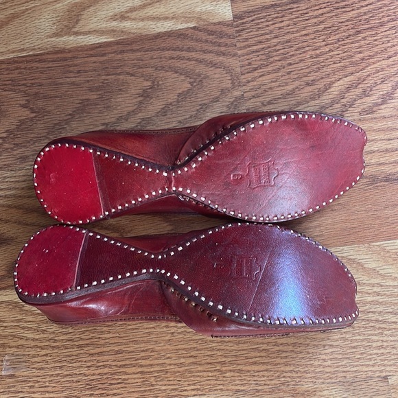 Handmade Leather Flats - Picture 3 of 7